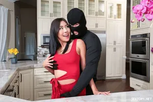 Tác phẩm đầu tay của em người mẫu riri nanatsumori