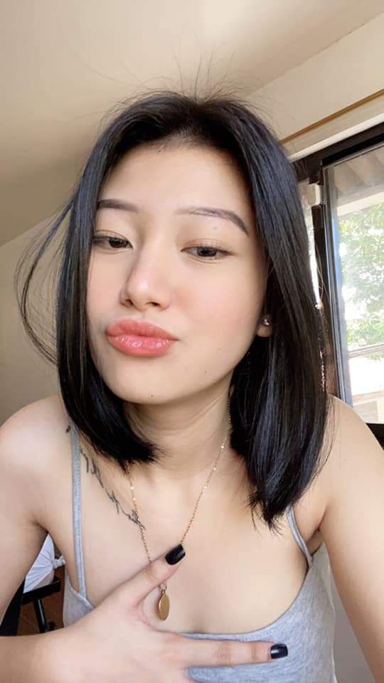 Em nhân viên văn phòng tốt bụng bị cấp trên lợi dụng để dí… ở kho